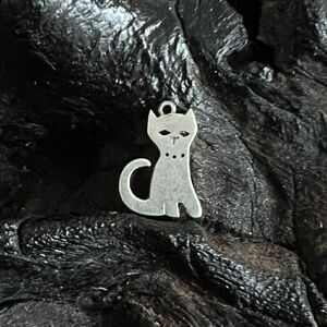 Vintage James Avery Retired Sitting Cat Sterling Silver Charm Candelabra Logo